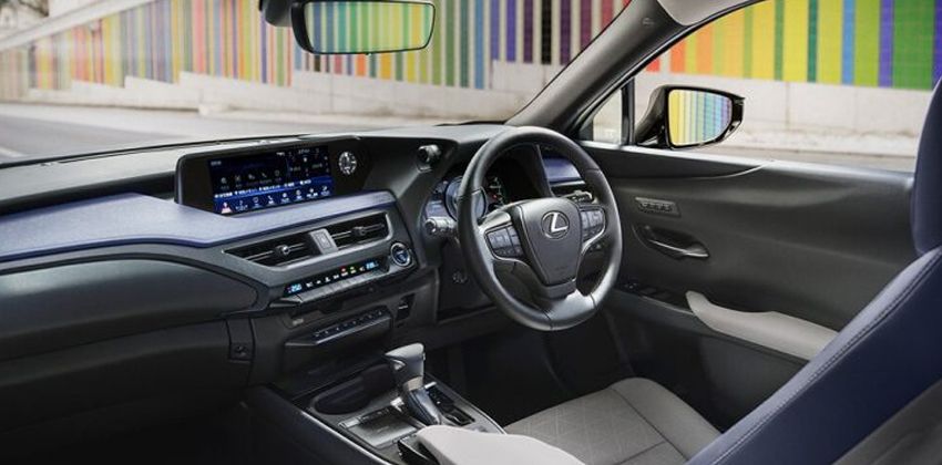 Lexus UX interior