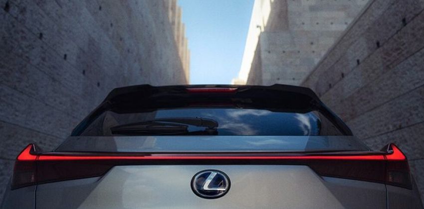 Lexus UX rear