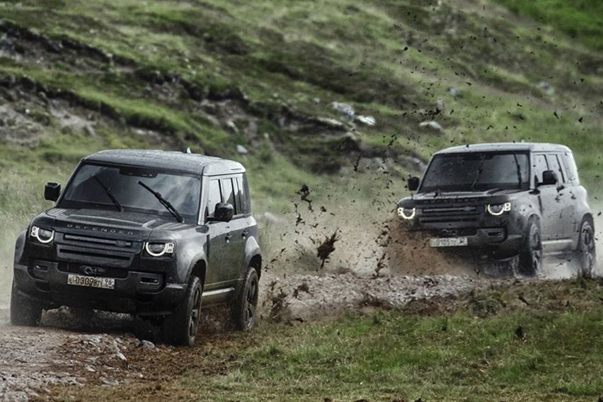 Land Rover Defender James Bond 2020