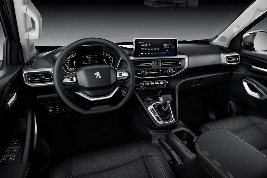 Peugeot Landtrek interior