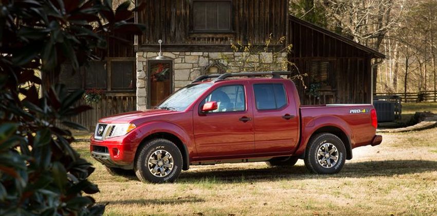Nissan Frontier side