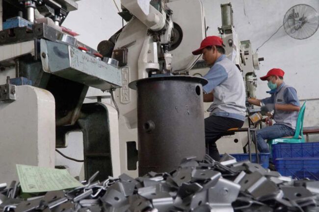 IKM Komponen Tegal Pasok Kebutuhan Industri Otomotif Nasional IKM Komponen Tegal Pasok Kebutuhan Industri Otomotif Nasional