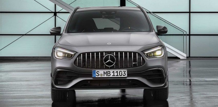 Mercedes-AMG GLA 45 front
