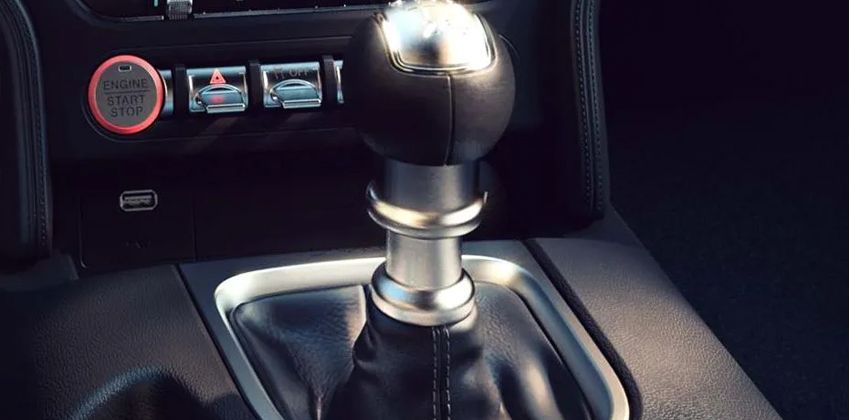 Ford Mustang gear shifter
