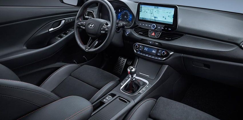 Hyundai i30  cabin