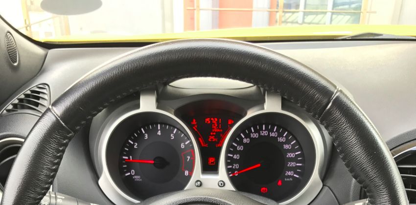 Nissan Juke instrument panel