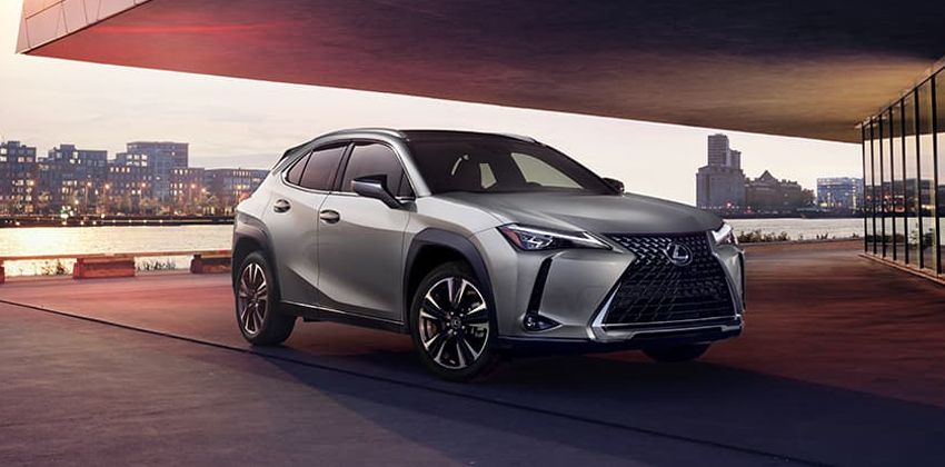 Lexus UX front