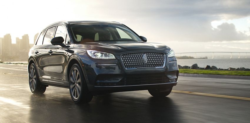 Lincoln Corsair front