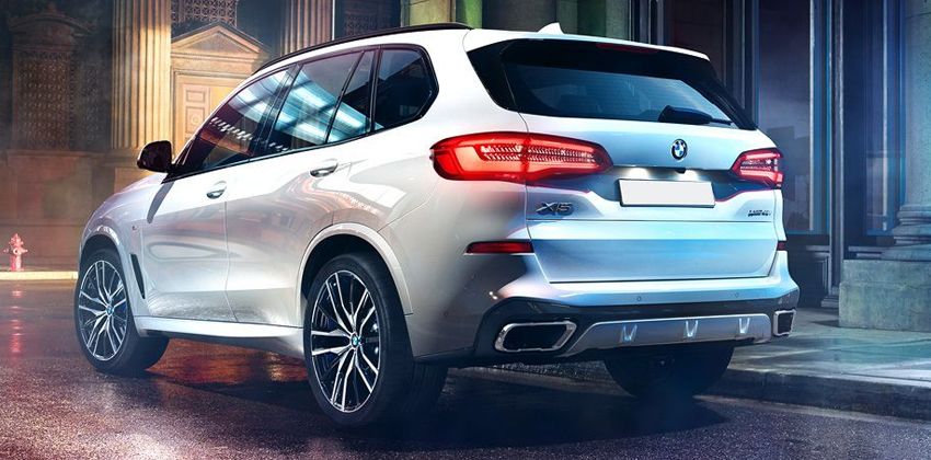 BMW X5 rear