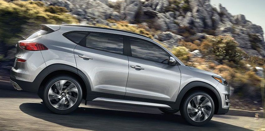 Hyundai Tucson side