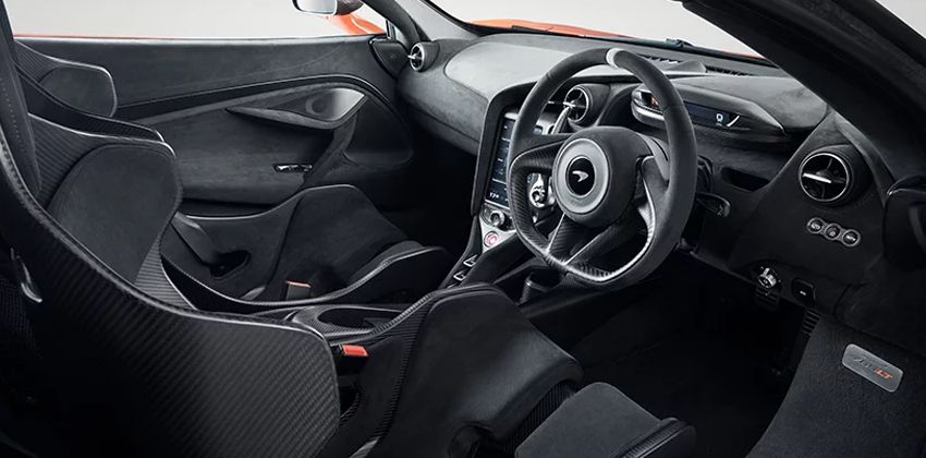 McLaren 765LT cabin