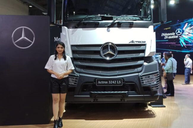 Bantu Konsumen Beraktivitas Kembali, Daimler Siapkan Program Purnajual Bantu Konsumen Beraktivitas Kembali, Daimler Siapkan Program Purnajual