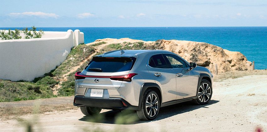 Lexus UX 200 rear