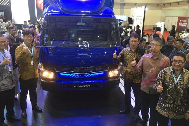GIICOMVEC 2020: DFSK dan Fuso Pamer Teknologi Ramah Lingkungan GIICOMVEC 2020: DFSK dan Fuso Pamer Teknologi Ramah Lingkungan