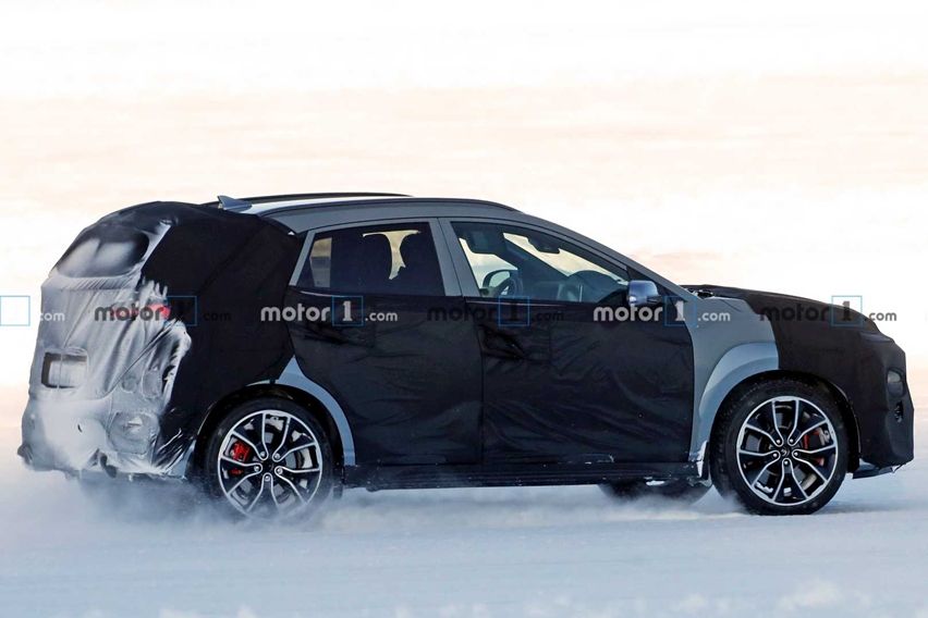 spy shot hyundai kona