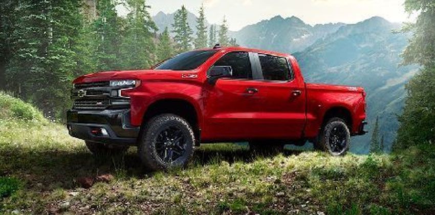 Chevrolet Silverado front