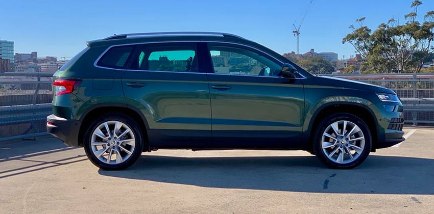 2020 Skoda Karoq side