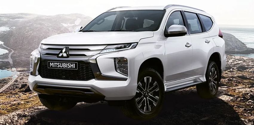 Mitsubishi Montero Sport front