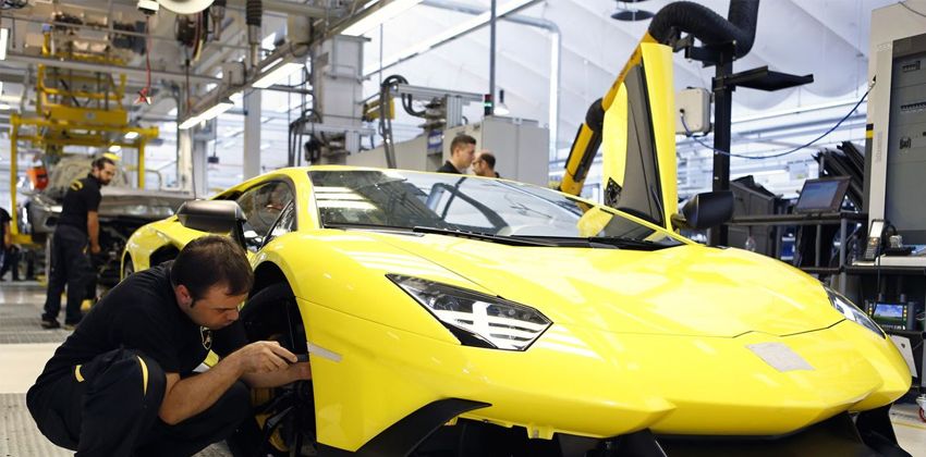 Ferrari and Lamborghini Halt Production Amid the Coronavirus