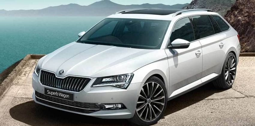 Skoda Super wagon front
