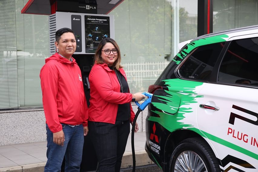 Mitsubishi Outlander PHEV kerja sama dengan penyedia jasa transportasi