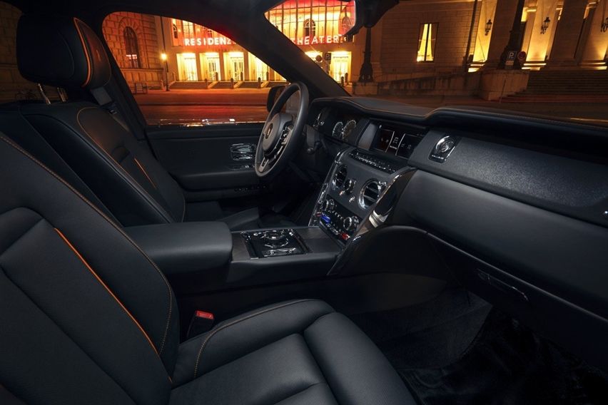 interior rolls-royce cullinan