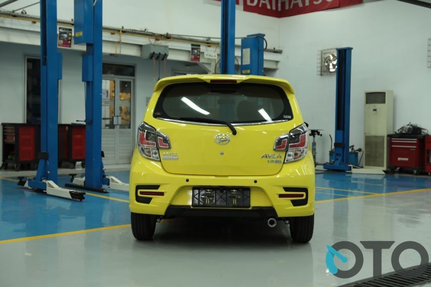 Tampak belakang Ayla 2020