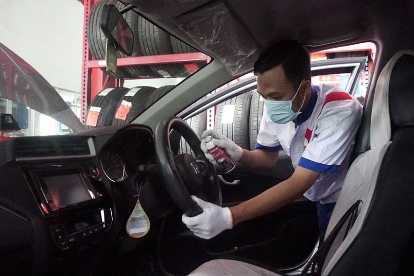 Disinfektan gratis bagi pelanggan servis berkala