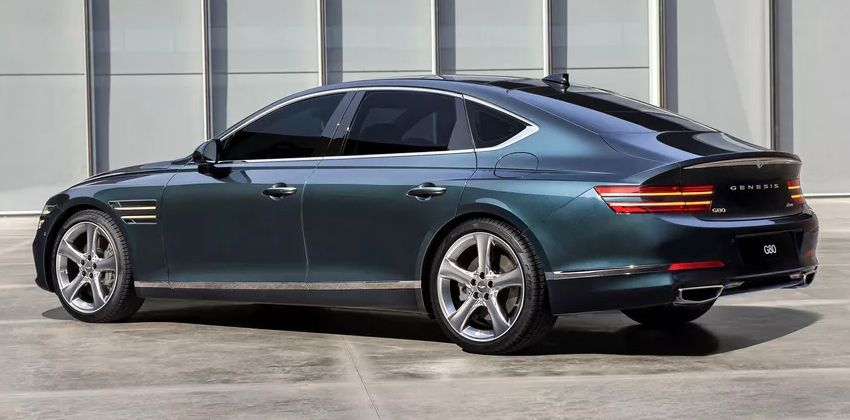 2021 Genesis G80 side