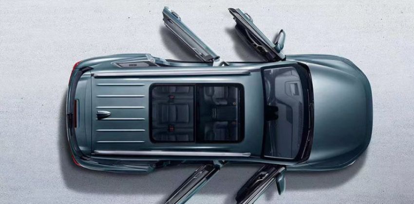 Geely Haoyue top-view