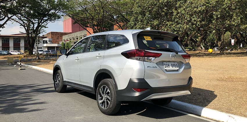 Toyota Rush 1.5 E A/T rear quarter