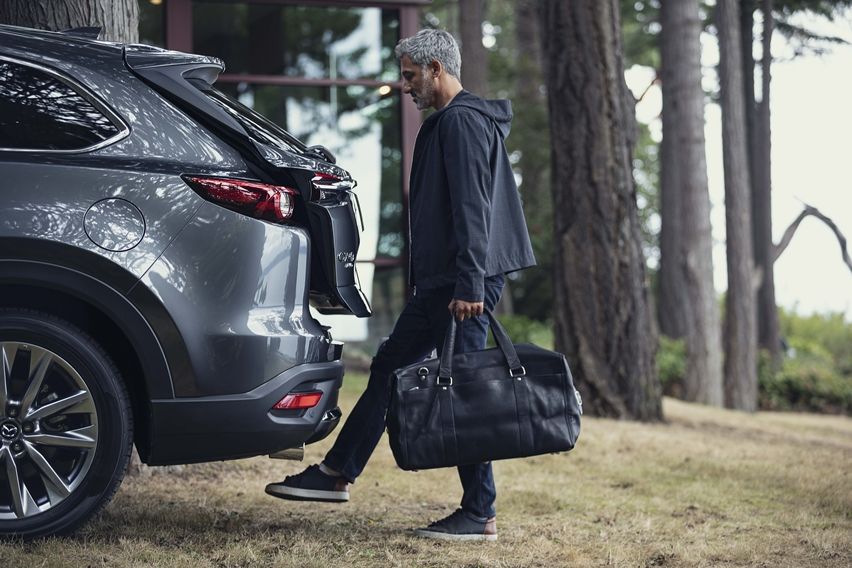 Mazda CX-9 AWD power tailgate