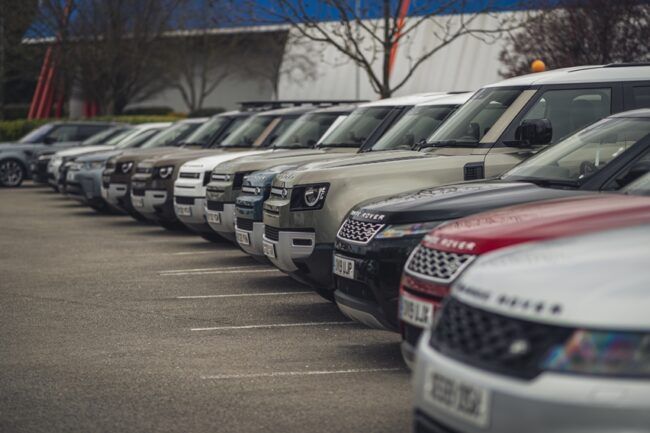 Jaguar Land Rover Donasikan 160 Mobil untuk Lawan Coronavirus (COVID-19) Jaguar Land Rover Donasikan 160 Mobil untuk Lawan Coronavirus (COVID-19)