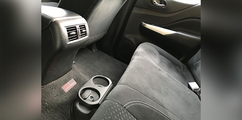 Nissan NP300 Navara rear cupholders 850 x 420