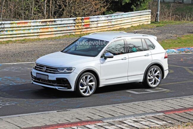 Volkswagen Tiguan R Facelift 2021 Sedang Uji Jalan di Nurburgring Volkswagen Tiguan R Facelift 2021 Sedang Uji Jalan di Nurburgring
