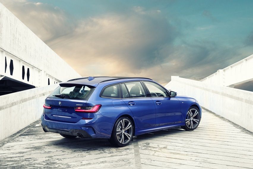 BMW 3-Series 320i Touring 