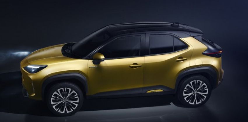 Toyota Yaris Cross side