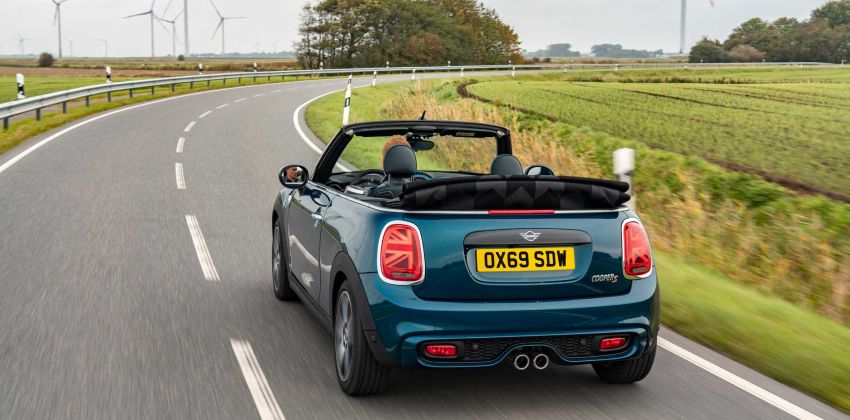 2021 Mini Cooper rear