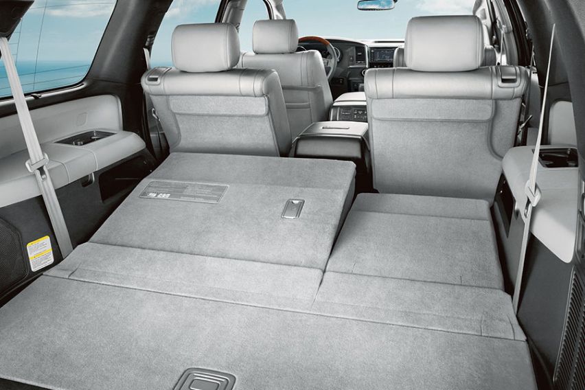 Folder three-row seats