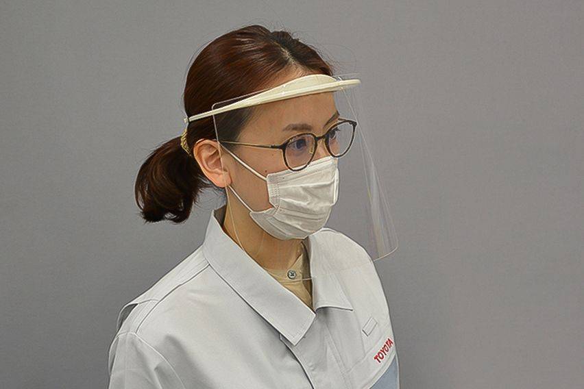 Toyota, Mitsubishi boost face shield production