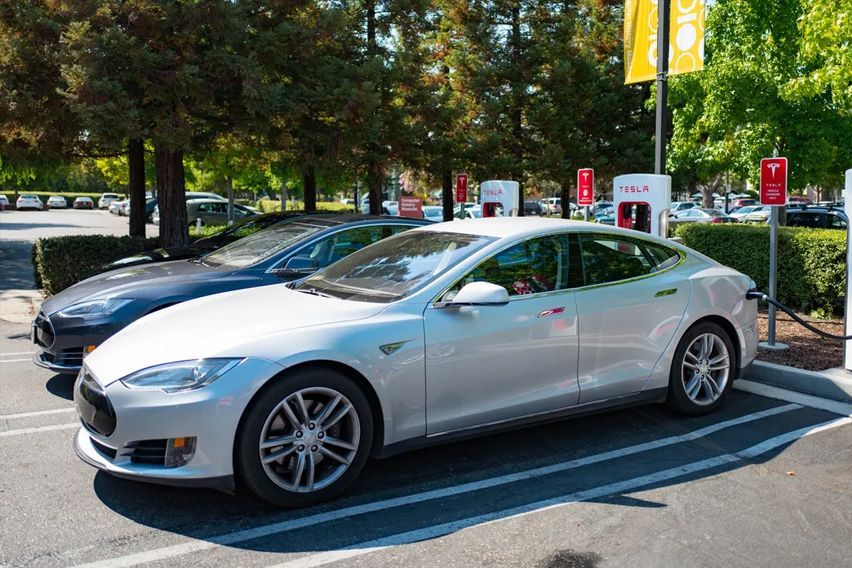 Tesla files patent for the million-mile battery
