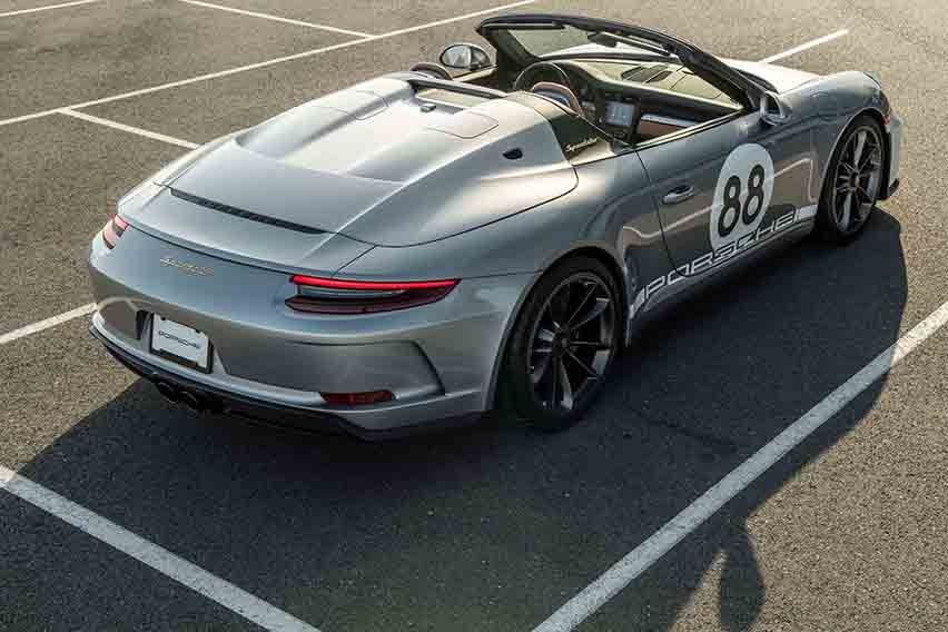 Porsche 911 Speedster rear quarter