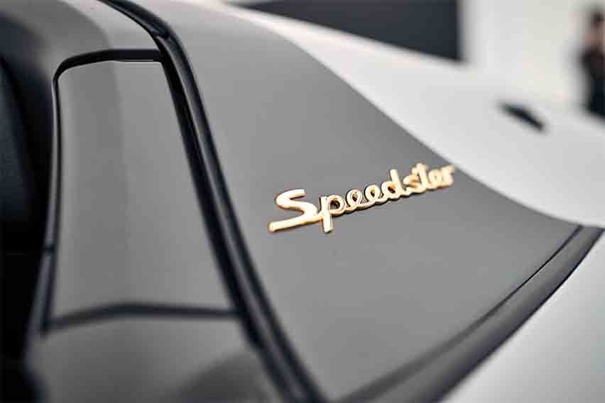 Porsche 911 Speedster badge