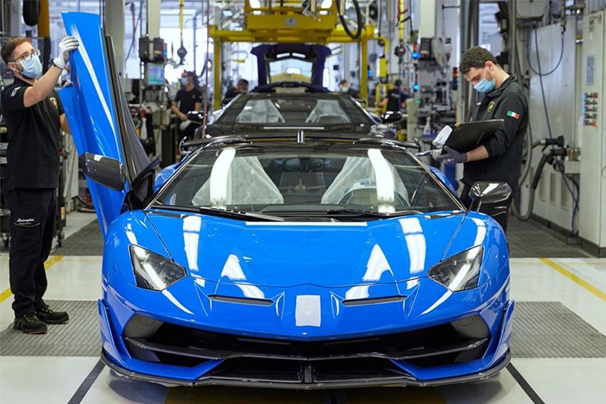 Lamborghini restarts production; set to unveil a new model on May 7