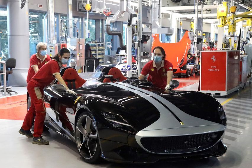 Ferrari resumes production of sports car in Italy 