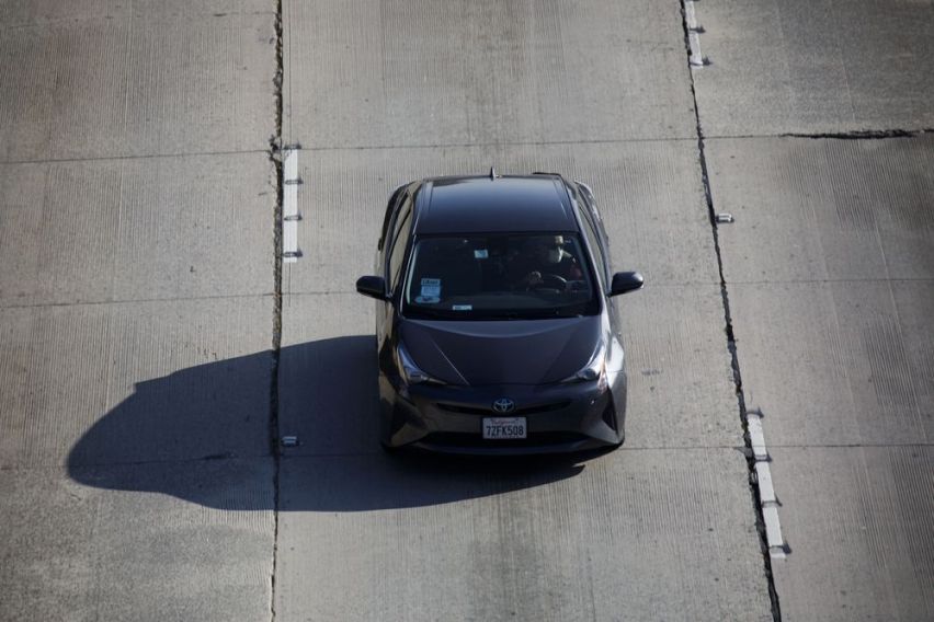 Personal mobility and coronavirus (COVID-19) 