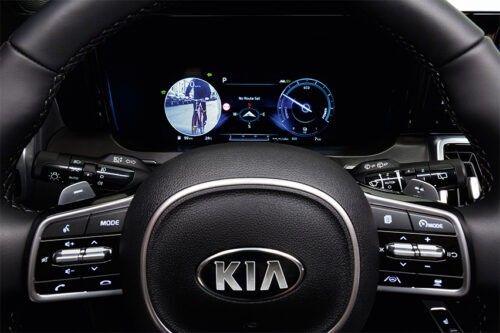 Kia flaunts Blind-Spot View Monitor in all-new Euro Sorento 