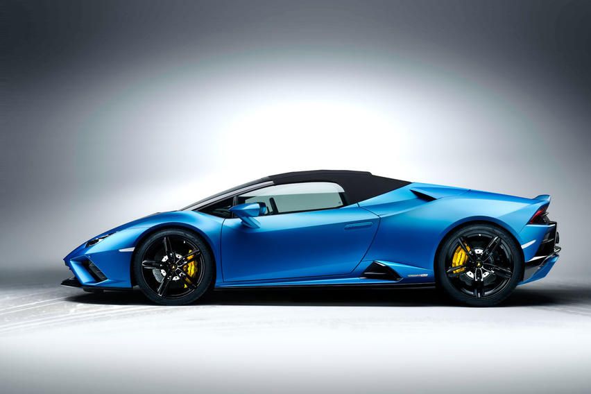 Huracan Evo RWD Spyder side