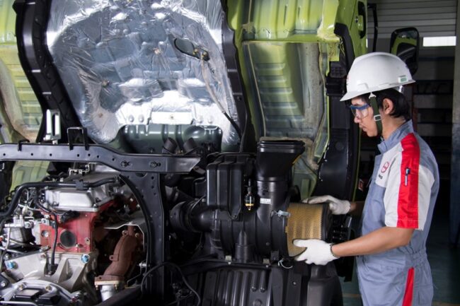 Hino Perpanjang Masa Garansi 6 Bulan Kala Pandemi COVID-19 Hino Perpanjang Masa Garansi 6 Bulan Kala Pandemi COVID-19