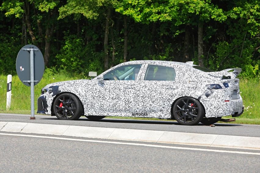 new Civic Type R  spyshots